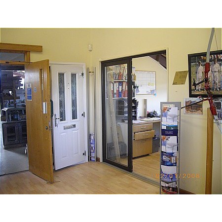 172 - Showroom Composite Door