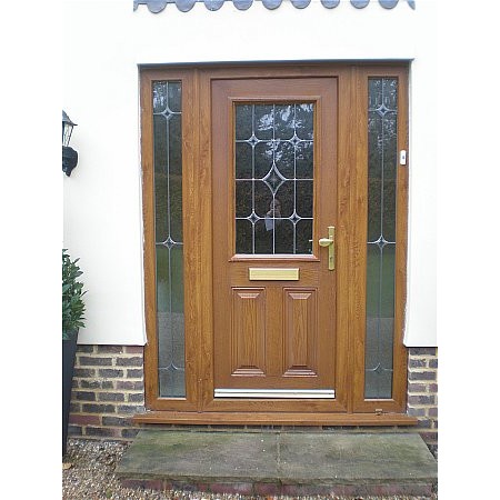 170 - Wood Grain Effect UPVc Door With Side Lights