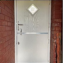506/Sliders/Stable-Doors-in-White-with-Bullseye-Glass